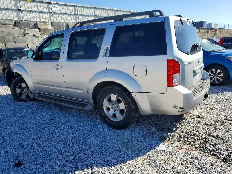 2011 NISSAN PATHFINDER S  