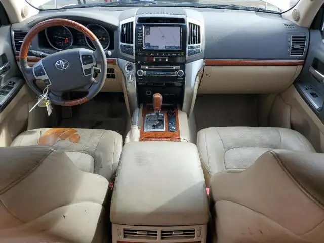 2013 TOYOTA LAND CRUISER   