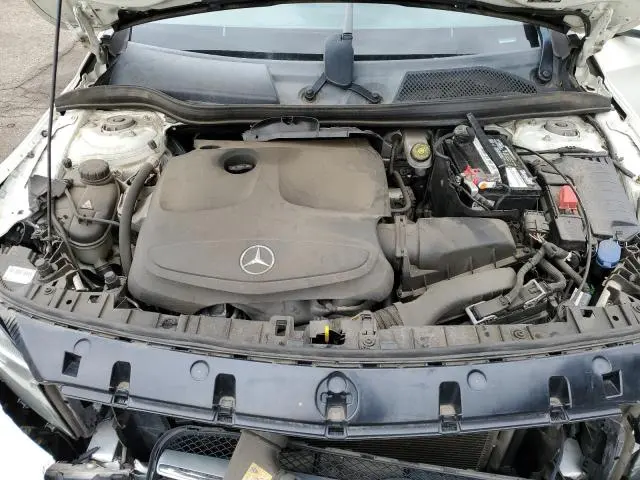 2015 MERCEDES-BENZ GLA 250 4MATIC  