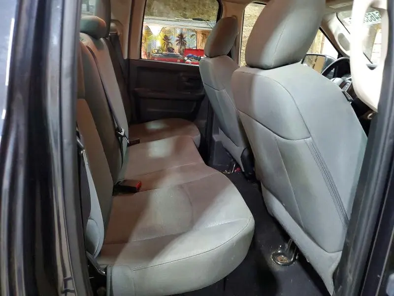 2015 RAM 1500 ST  
