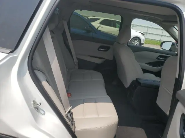 2024 NISSAN ROGUE SL  