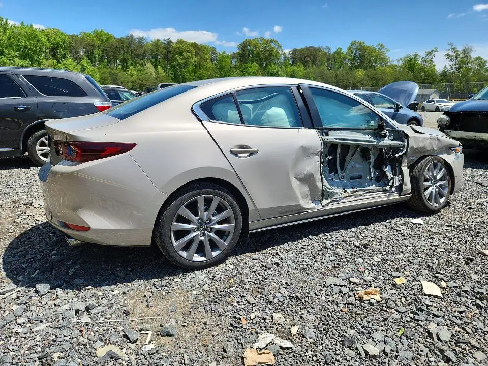 2025 MAZDA 3 PREFERRED  