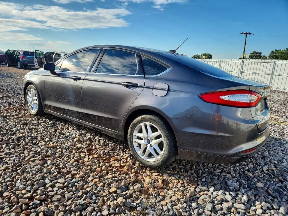 2016 FORD FUSION SE  
