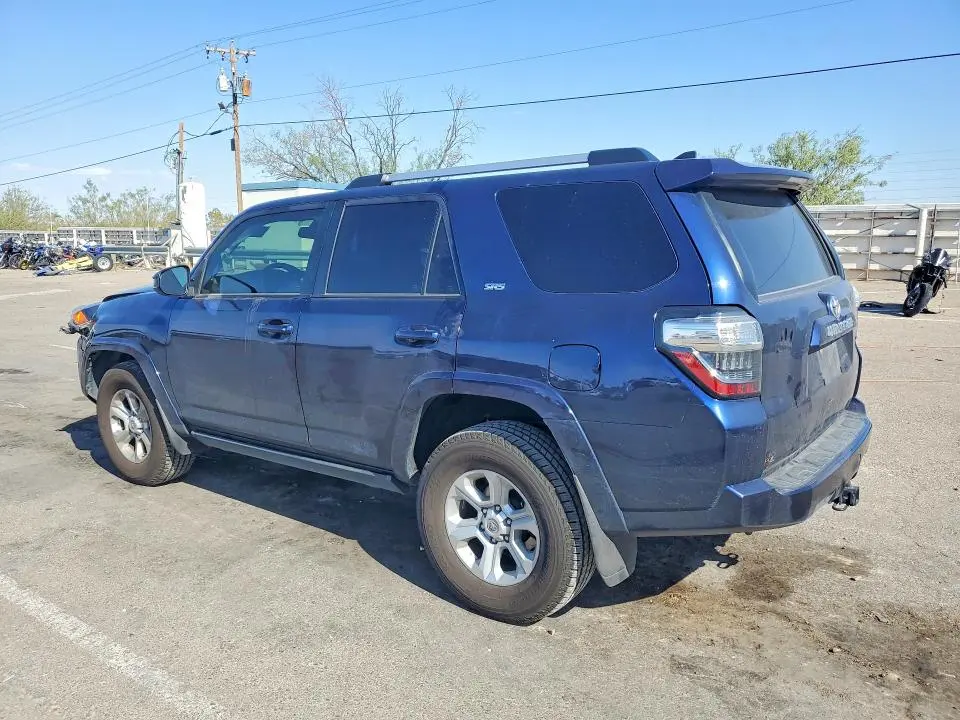 2020 TOYOTA 4RUNNER SR5  