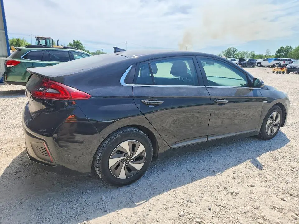 2017 HYUNDAI IONIQ SEL  