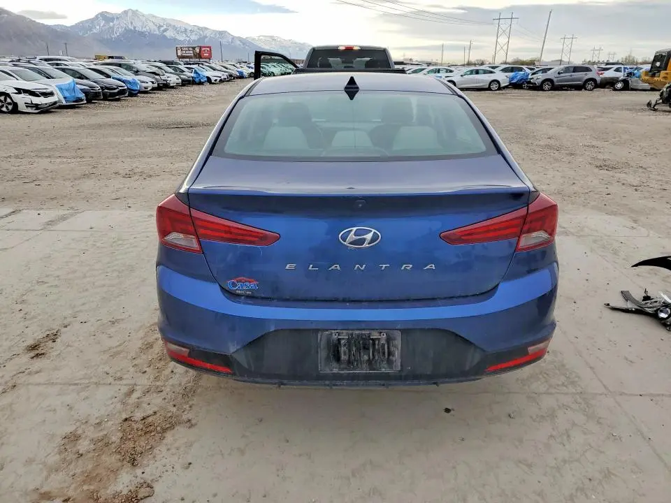 2020 HYUNDAI ELANTRA SEL  