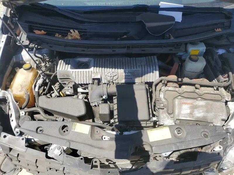 2012 TOYOTA PRIUS THREE  