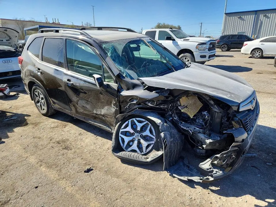 2019 SUBARU FORESTER PREMIUM  