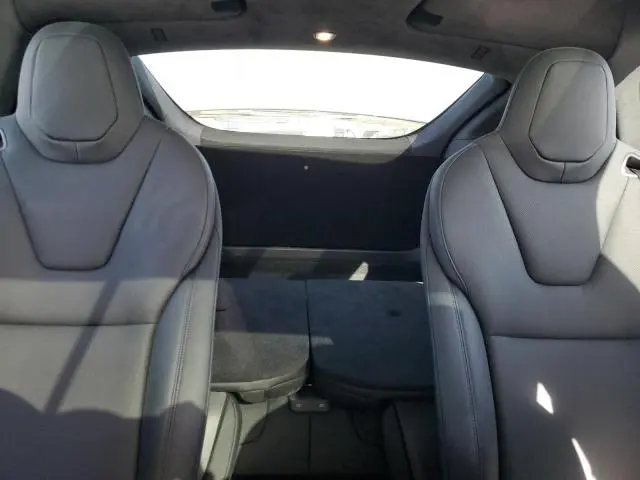 2025 TESLA MODEL X 