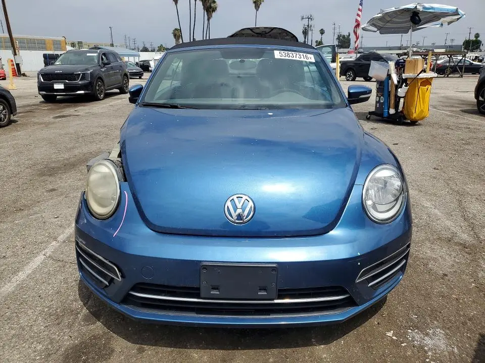 2018 VOLKSWAGEN BEETLE S  