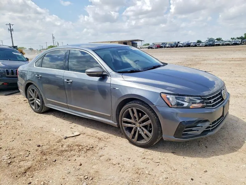 2017 VOLKSWAGEN PASSAT R-LINE  