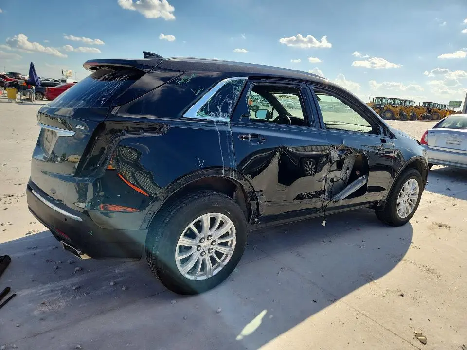 2018 CADILLAC XT5   
