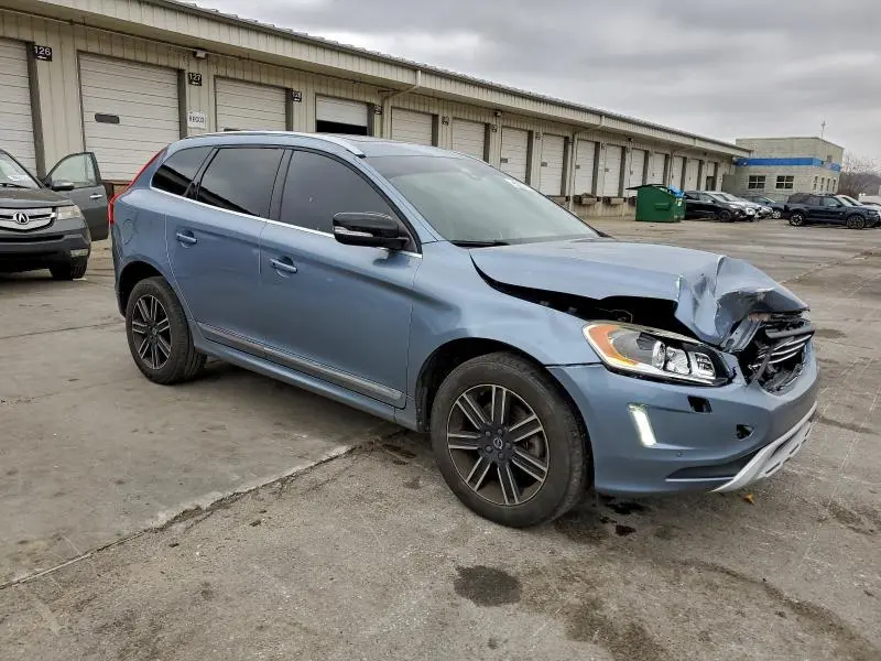 2017 VOLVO XC60 T5 DYNAMIC  