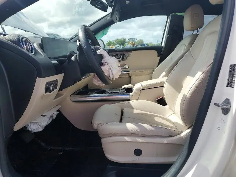 2021 MERCEDES-BENZ GLA 250  