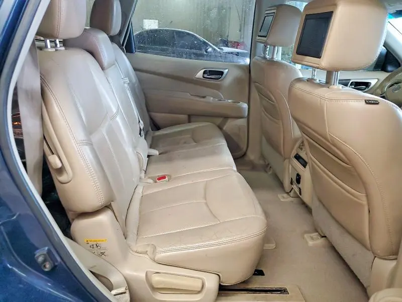 2013 NISSAN PATHFINDER S  