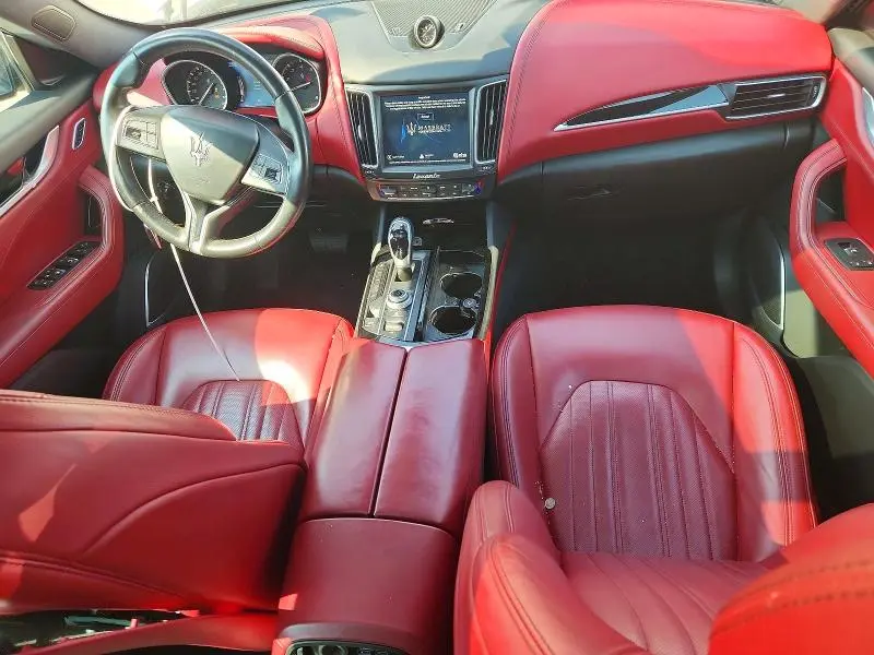 2018 MASERATI LEVANTE LUXURY  