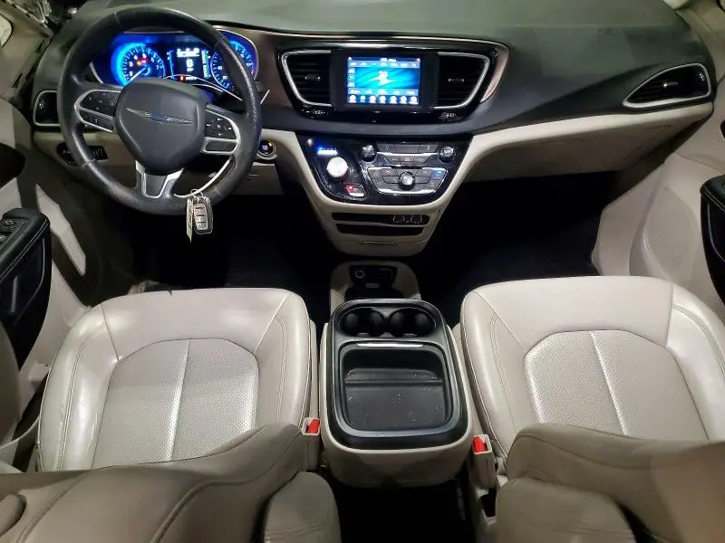 2021 CHRYSLER VOYAGER LXI  