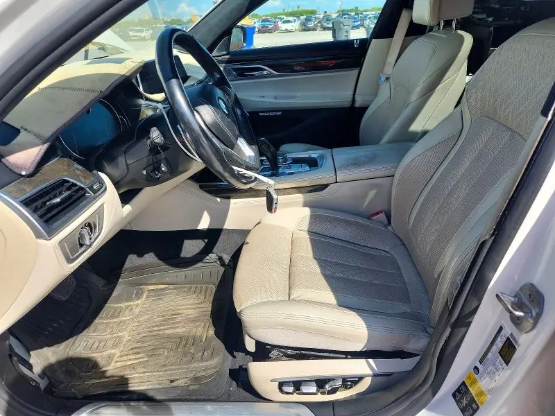 2016 BMW 750 XI  