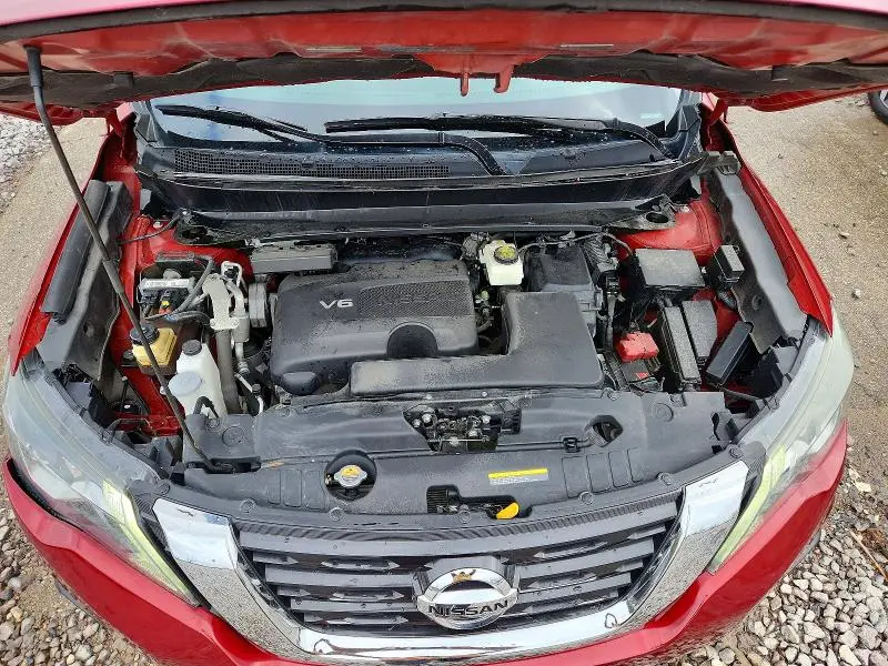2018 NISSAN PATHFINDER SV  