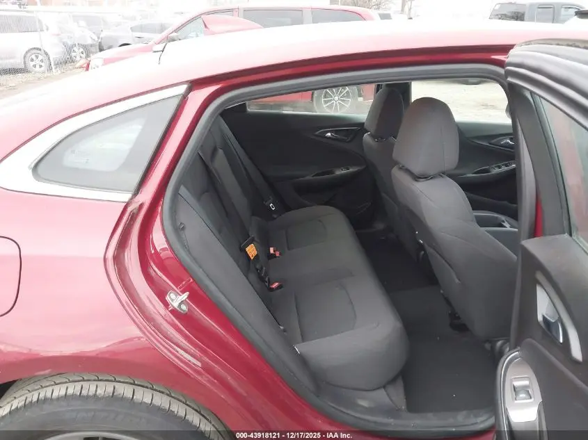 2017 CHEVROLET MALIBU 1LT