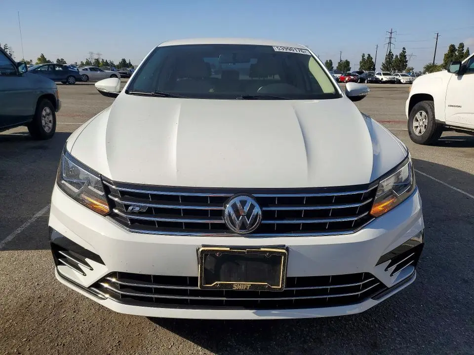 2017 VOLKSWAGEN PASSAT R-LINE  