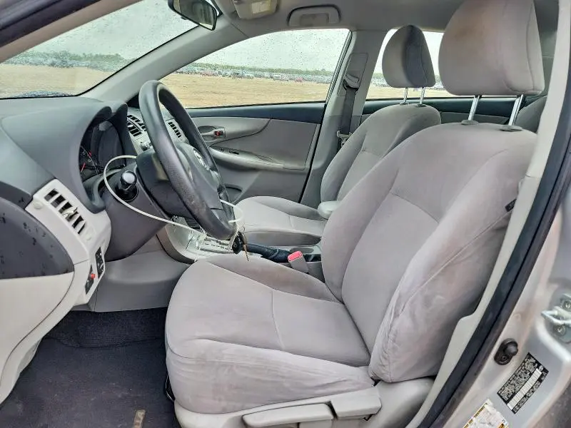 2011 TOYOTA COROLLA LE  