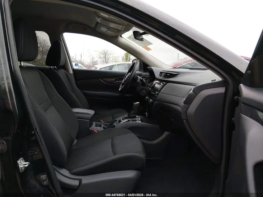 2019 NISSAN ROGUE SV