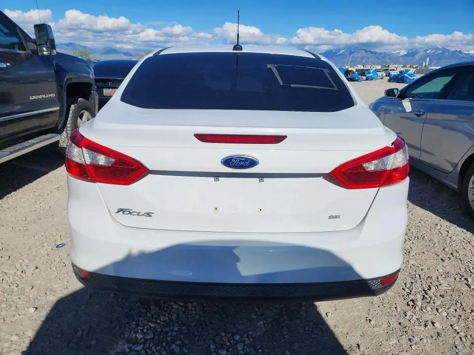 2013 FORD FOCUS SE  