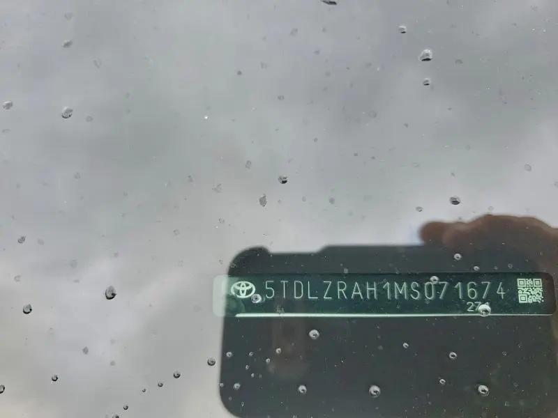 2021 TOYOTA HIGHLANDER XSE  