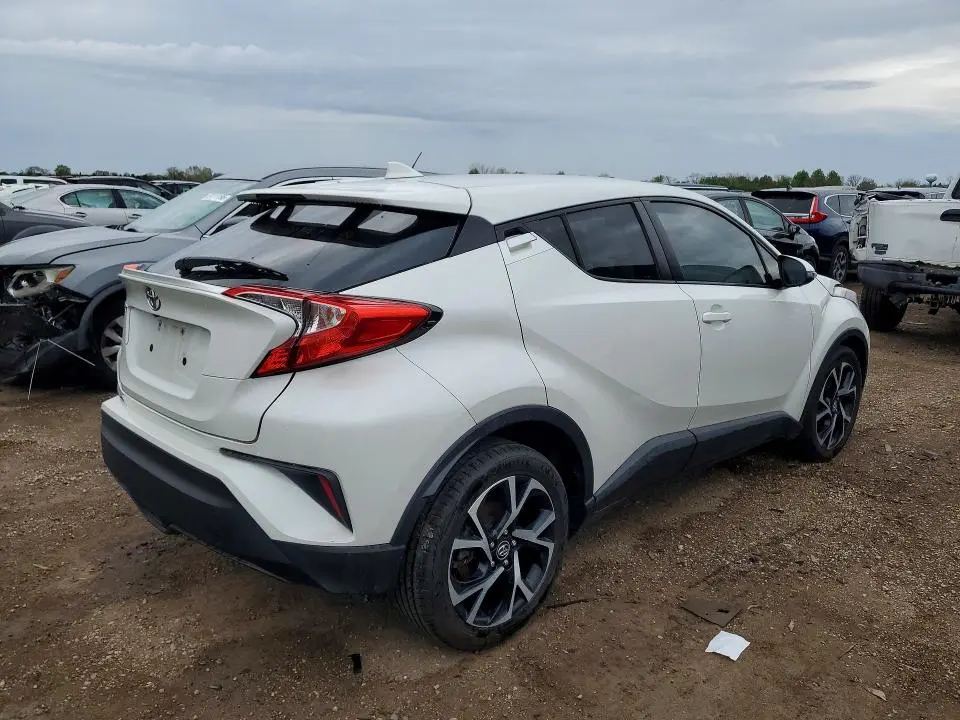 2018 TOYOTA C-HR XLE  