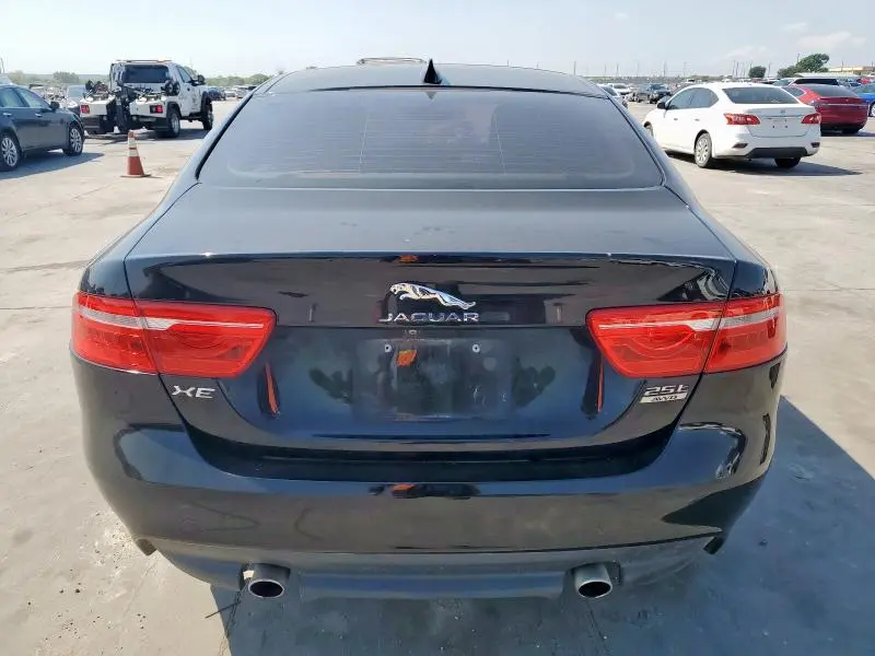 2019 JAGUAR XE   