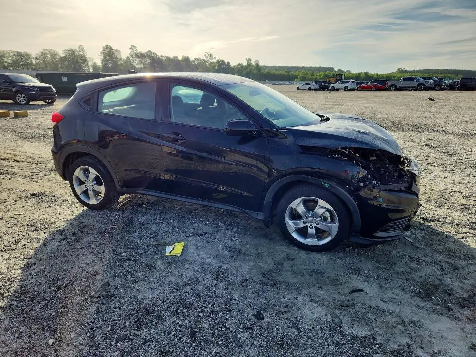 2021 HONDA HR-V LX  
