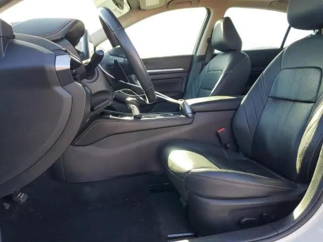 2023 NISSAN ALTIMA SR  