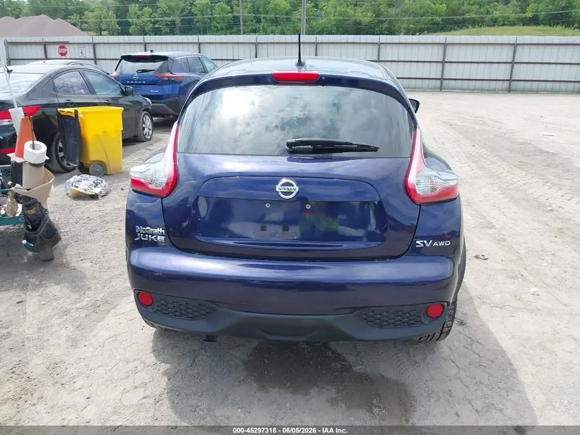 2017 NISSAN JUKE SV