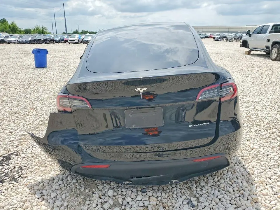 2024 TESLA MODEL Y   