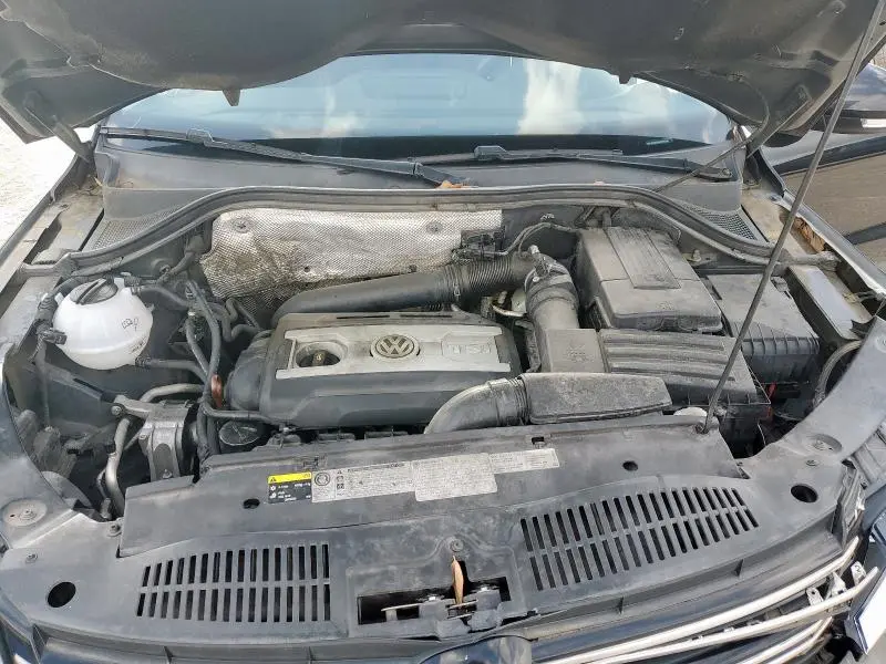 2013 VOLKSWAGEN TIGUAN S