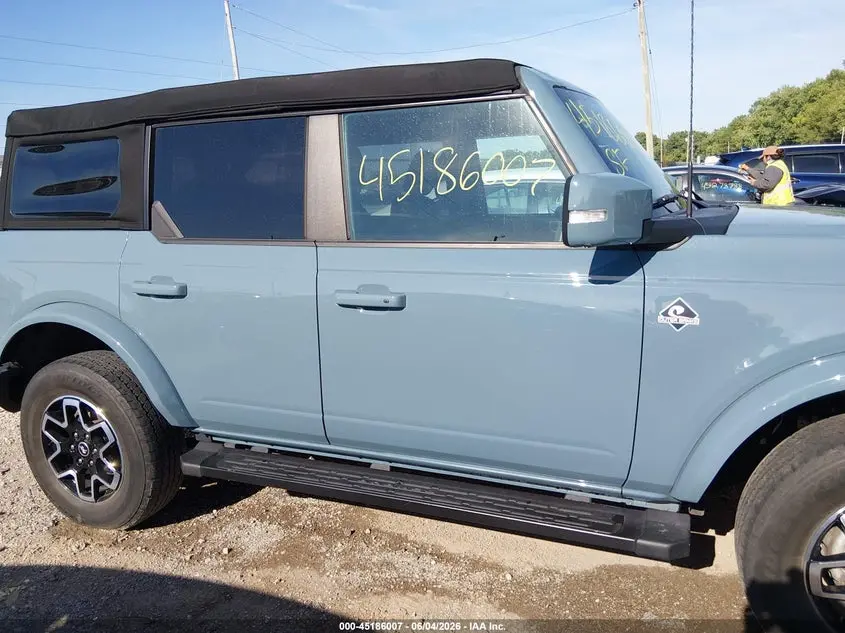 2021 FORD BRONCO OUTER BANKS