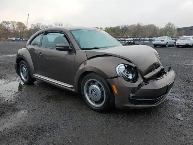 2012 VOLKSWAGEN BEETLE   