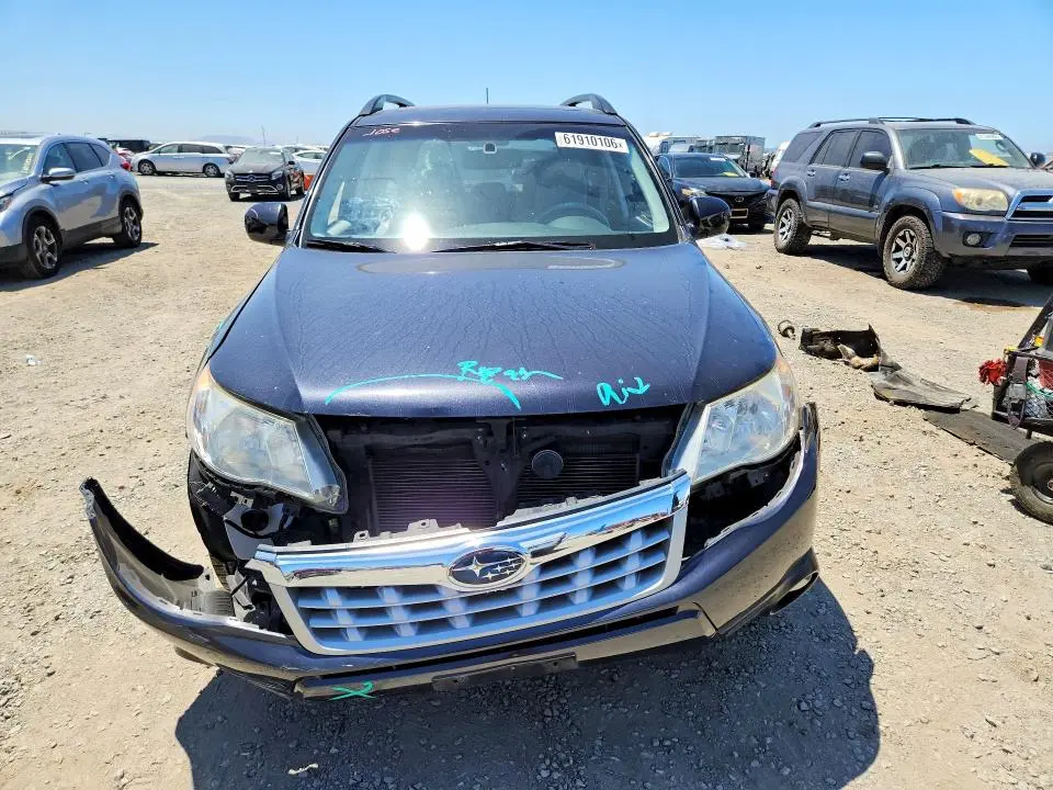 2011 SUBARU FORESTER LIMITED  
