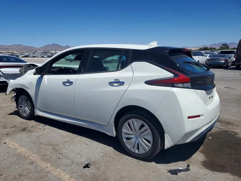 2023 NISSAN LEAF   