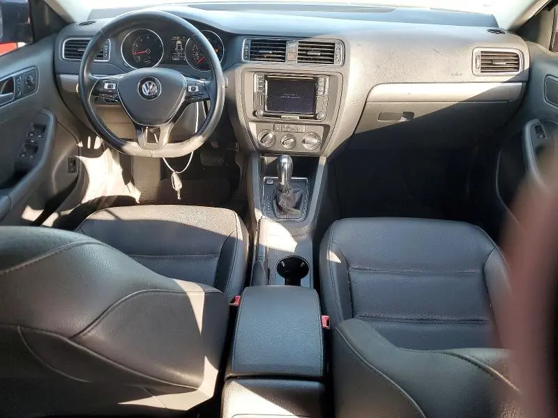 2017 VOLKSWAGEN JETTA SE  