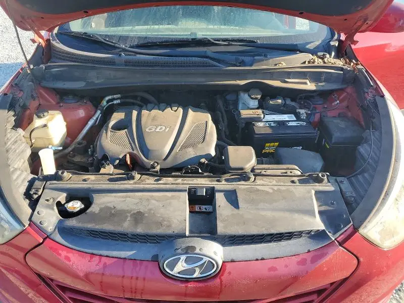 2015 HYUNDAI TUCSON SE  