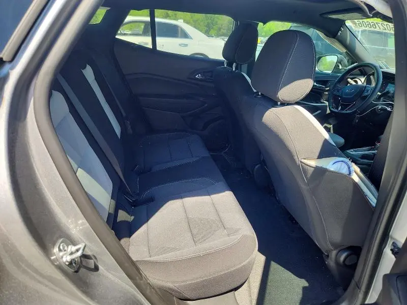 2025 CHEVROLET TRAX 1RS  