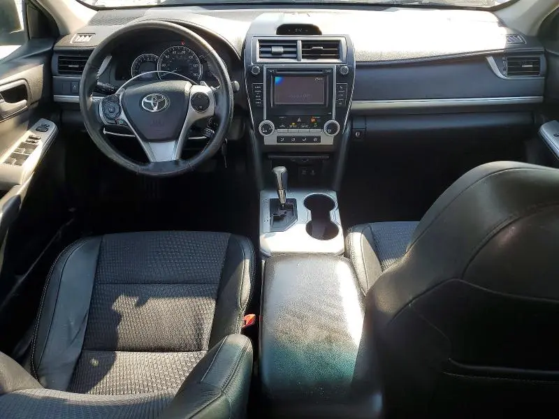 2013 TOYOTA CAMRY SE  