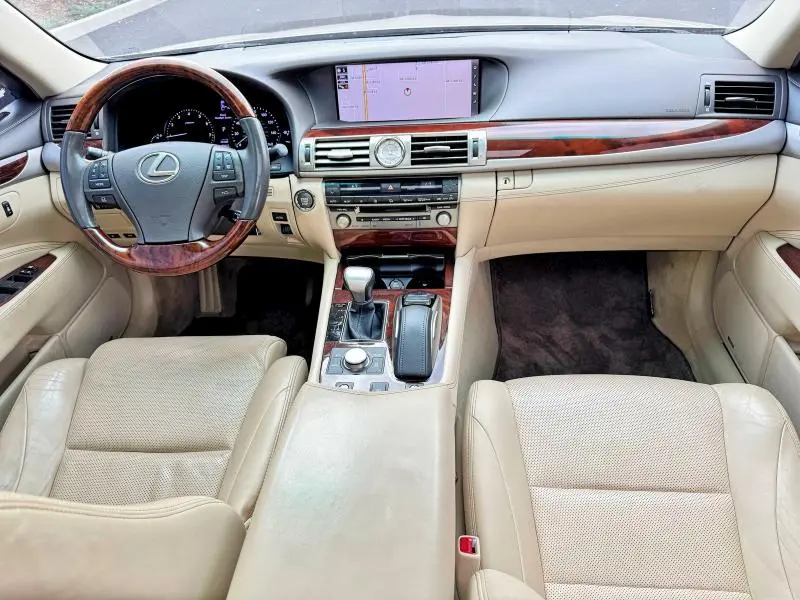 2017 LEXUS LS 460 BASE  
