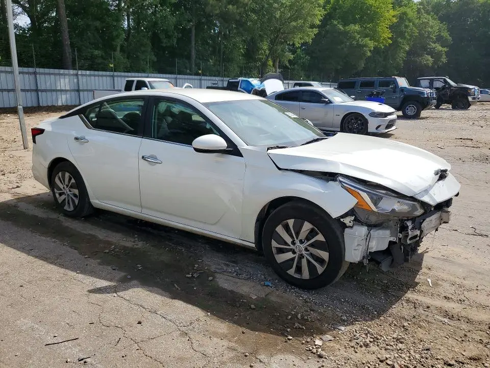 2019 NISSAN ALTIMA S  