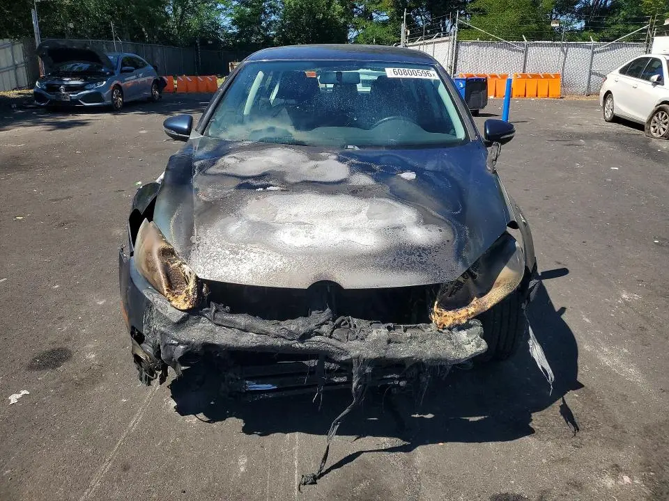 2011 VOLKSWAGEN GOLF   