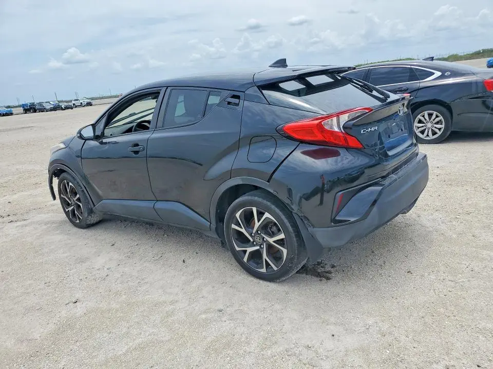 2018 TOYOTA C-HR XLE  