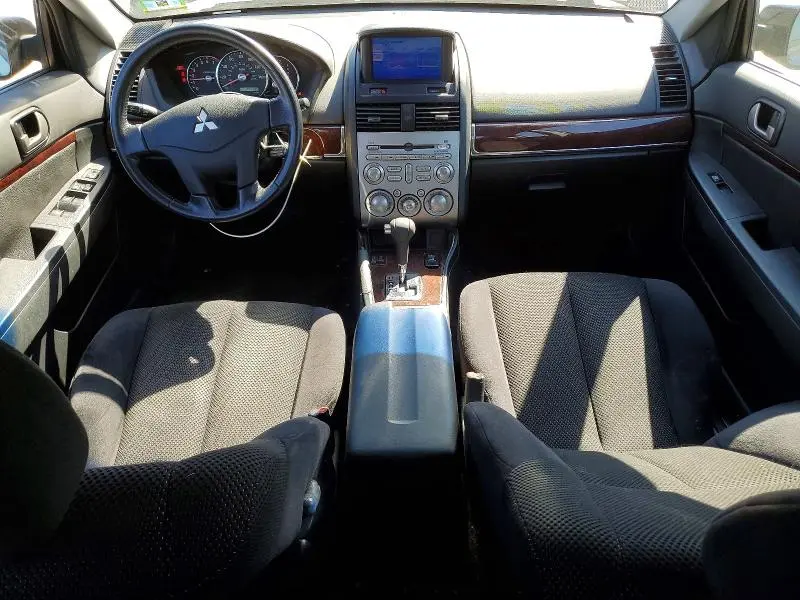 2010 MITSUBISHI GALANT ES  