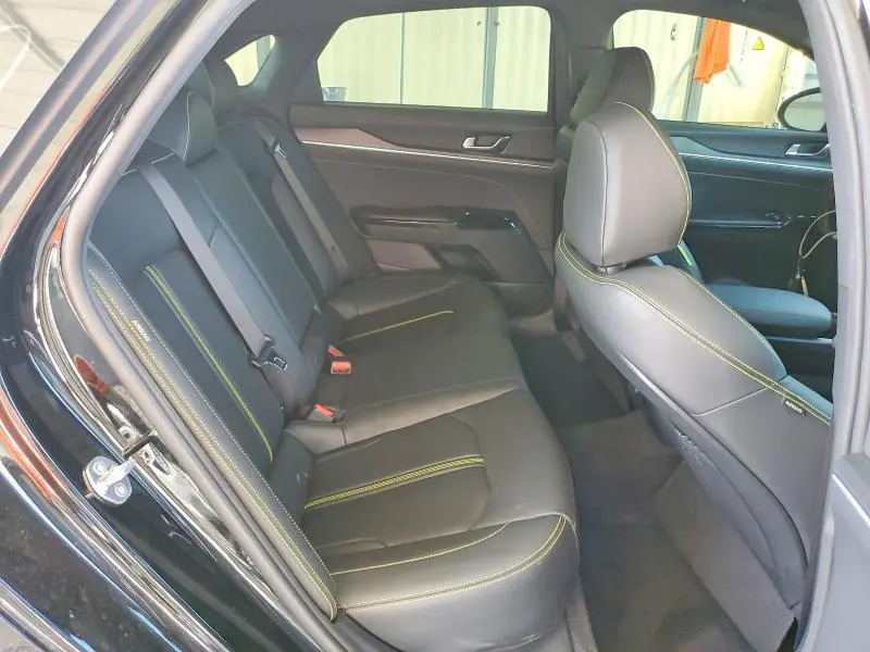 2025 KIA K5 GT  